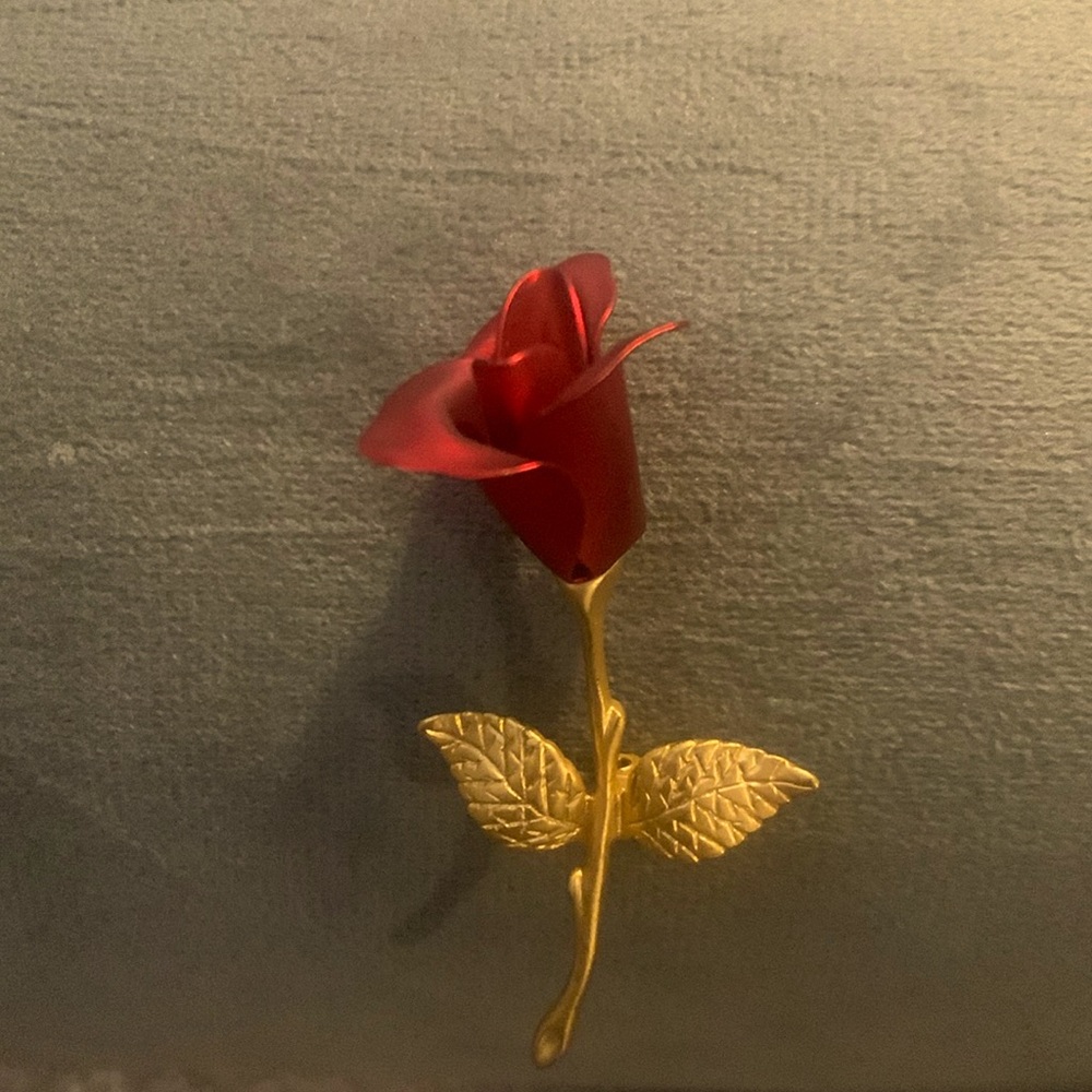Rose Brooch Gorgeous Deep Red & Gold